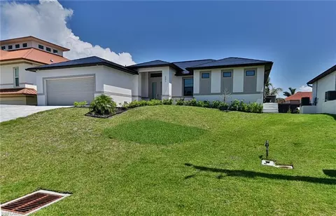 237 3rd St, Bonita Springs, FL 34134