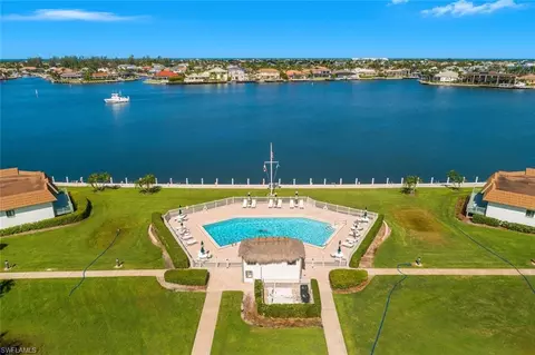 730 W Elkcam Cir #302, Marco Island, FL 34145