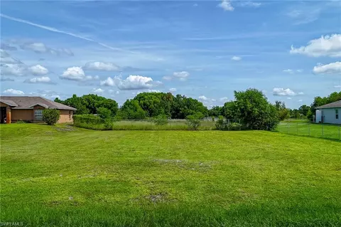 2395 45th Ave NE, Naples, FL 34120