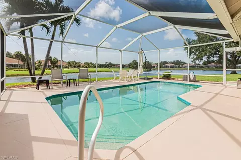 1821 Avian Ct, Naples, FL 34119