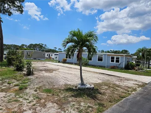 71 Sturbridge Ln, Fort Myers, FL 33908