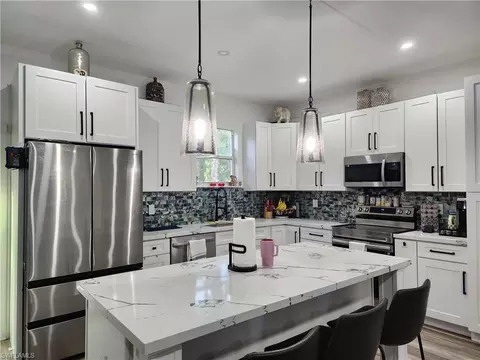 4045 34th Ave SE, Naples, FL 34117