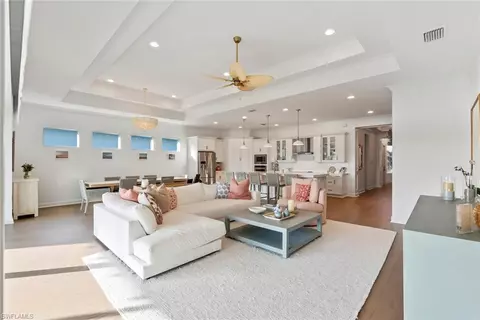 8791 Calypso Ct, Naples, FL 34112