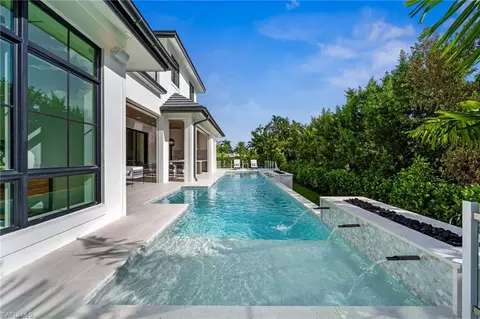 Exterior - 508 Neapolitan Ln, Naples, FL 34103 photo 5 of 6