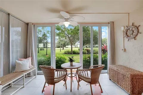 1086 Forest Lakes Dr #9107, Naples, FL 34105