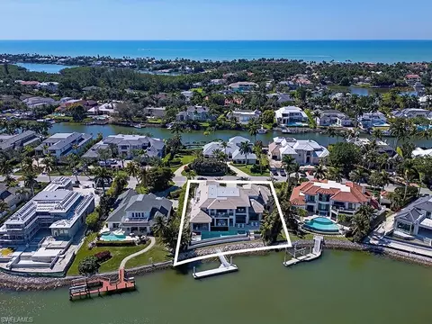 View/Area - 3163 Gin Ln, Naples, FL 34102 photo 1 of 3