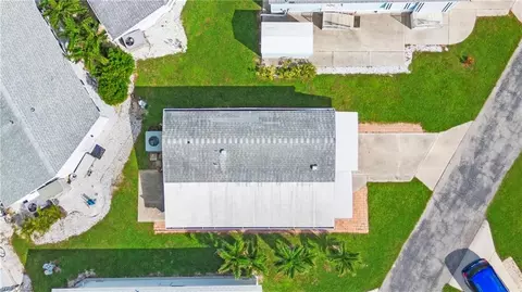 4550 Split Log Ln E, Estero, FL 33928 photo 34
