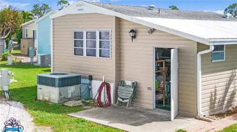 4550 Split Log Ln E, Estero, FL 33928 photo 32