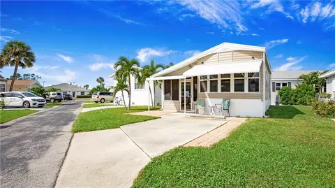 4550 Split Log Ln E, Estero, FL 33928 photo 16