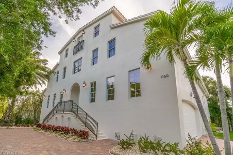 1160 8th St S, Naples, FL 34102