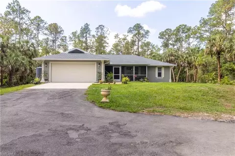 420 20th Ave NW, Naples, FL 34120