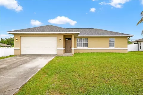 18480 Sunflower Rd, Fort Myers, FL 33967