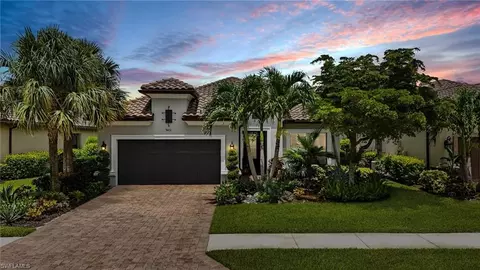 9401 Terresina Dr, Naples, FL 34119