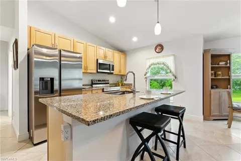 Kitchen - 176 Venus Cay, Naples, FL 34114 photo 2 of 6