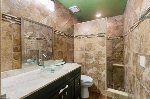 Bath - 681 23rd St NW, Naples, FL 34120 photo 3 of 3