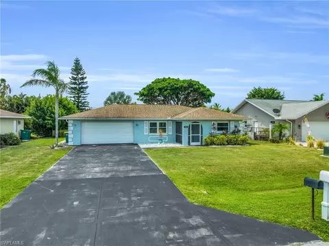 130 Mentor Dr, Naples, FL 34110 photo 3