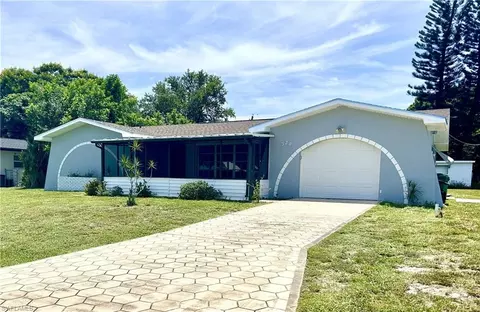 328 SE Tranquilla Ave, Port Saint Lucie, FL 34983