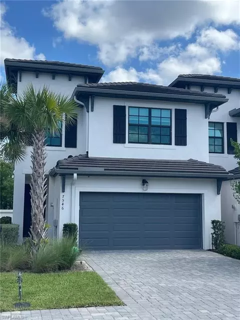 7546 Rockefeller Dr, Naples, FL 34119