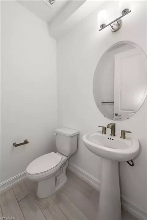 Bath - 7546 Rockefeller Dr, Naples, FL 34119 photo 1 of 3