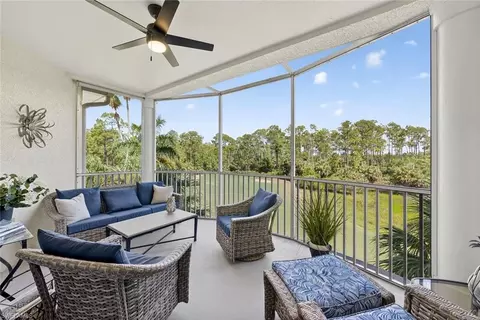 4863 Hampshire Ct #4-202, Naples, FL 34112