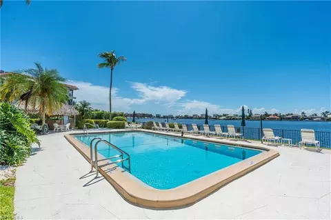 838 W Elkcam Cir #302, Marco Island, FL 34145