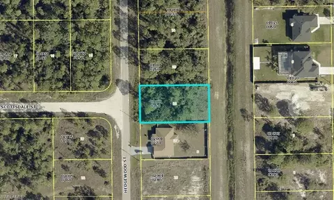 451 Hedgewood St, Lehigh Acres, FL 33974