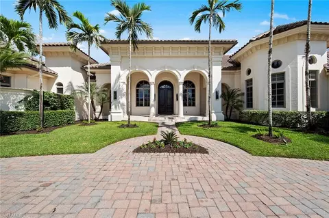 6511 Highcroft Dr, Naples, FL 34119