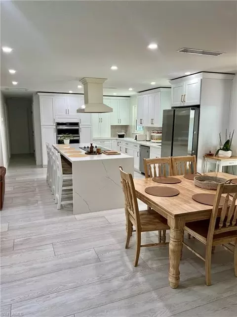 5900 Cope Ln, Naples, FL 34112 photo 3