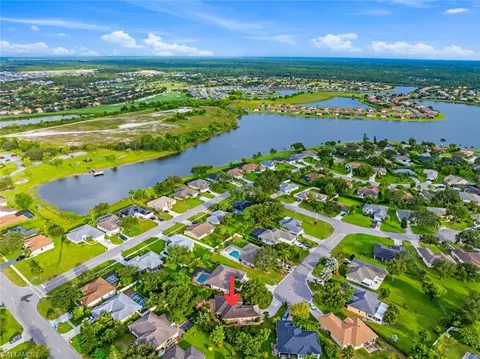 3262 Citron Dr, Naples, FL 34120