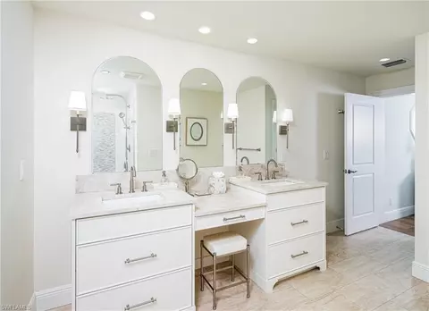 Bath - 675 Yucca Rd, Naples, FL 34102 photo 1 of 4