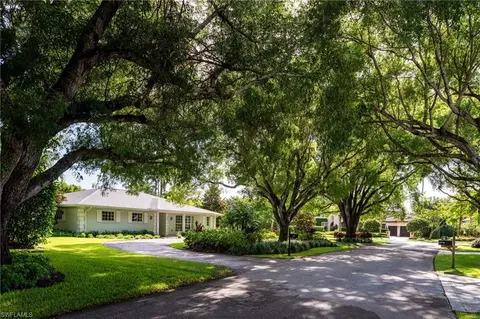 Exterior - 675 Yucca Rd, Naples, FL 34102 photo 6 of 6