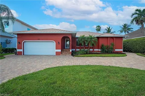 919 S Joy Cir, Marco Island, FL 34145