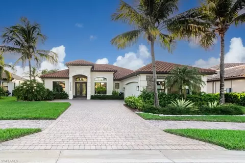 9555 Firenze Cir, Naples, FL 34113