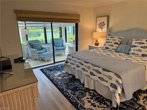 203 Courtside Dr #B103, Naples, FL 34105