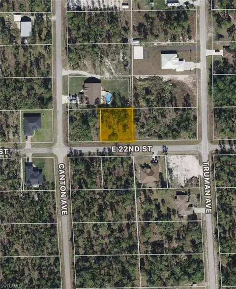 3203 E 22nd St, Alva, FL 33920