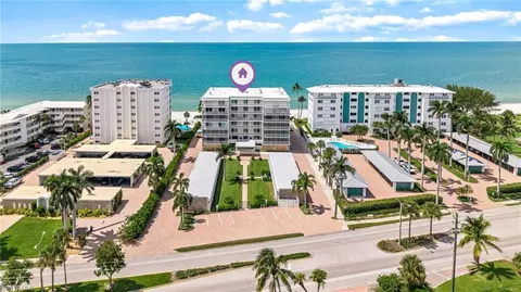 1977 Gulf Shore Blvd N #503, Naples, FL 34102