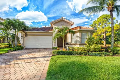 9101 Spanish Moss Way, Bonita Springs, FL 34135