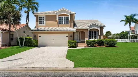 13760 Silver Lake Ct, Fort Myers, FL 33912