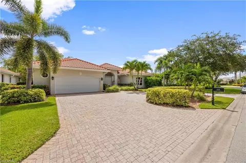 222 Monterey Dr, Naples, FL 34119 photo 2