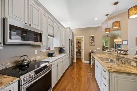 222 Monterey Dr, Naples, FL 34119 photo 14