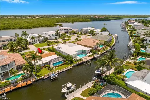 View/Area - 2340 Snook Dr, Naples, FL 34102 photo 2 of 5