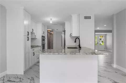 Kitchen - 2340 Snook Dr, Naples, FL 34102 photo 3 of 5