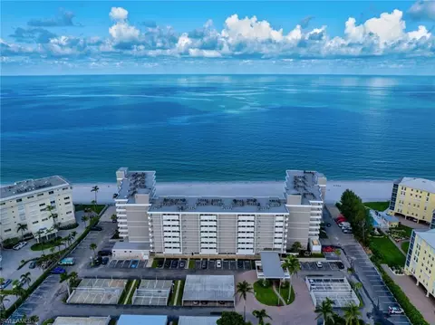 3443 Gulf Shore Blvd N #801, Naples, FL 34103