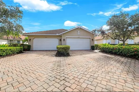 13366 Kent St, Naples, FL 34109