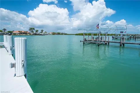 View/Area - 19 Pelican St E, Naples, FL 34113 photo 1 of 9