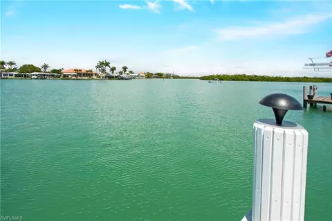 View/Area - 19 Pelican St E, Naples, FL 34113 photo 3 of 9