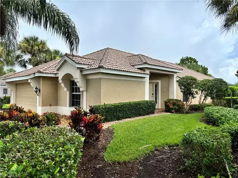 10051 Oakhurst Way, Fort Myers, FL 33913