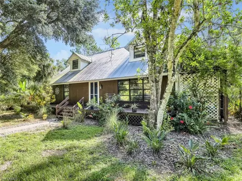 210 25th St SW, Naples, FL 34117