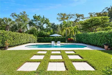 16173 Camden Lakes Cir, Naples, FL 34110