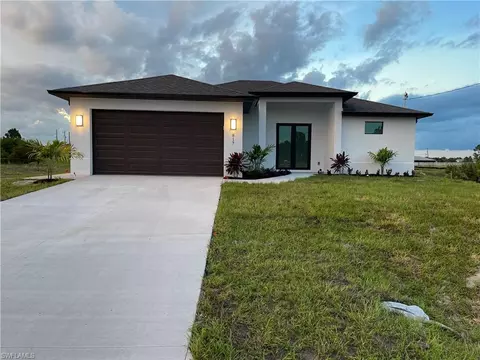 817 Newell St E, Lehigh Acres, FL 33974